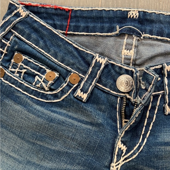 Two True religion, jeans. - Picture 5 of 14